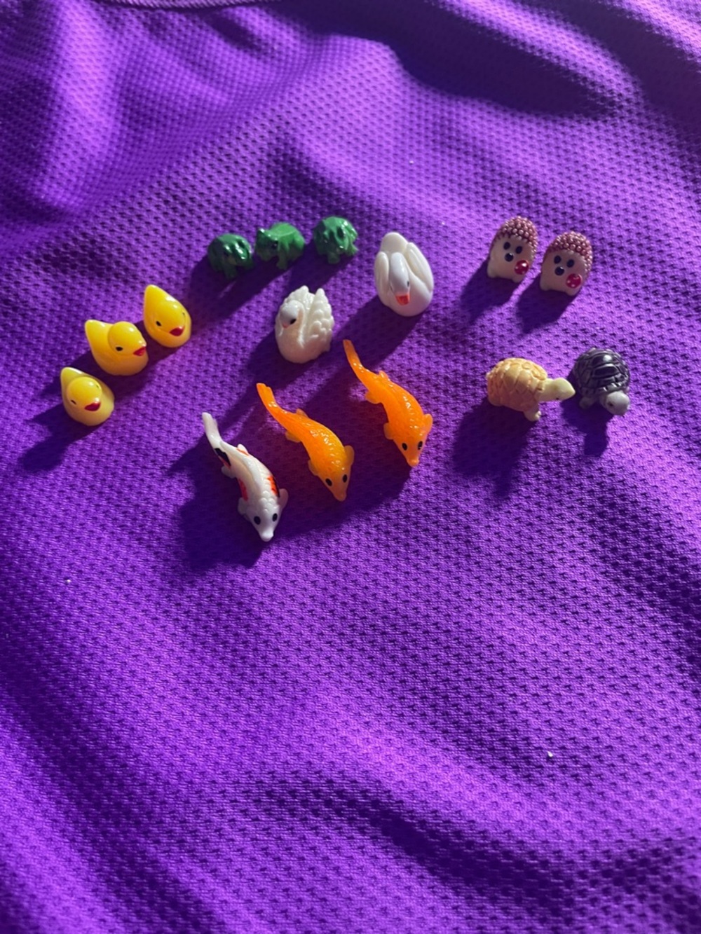 Mini Small Pets Decorative Figurines - Orange, Yellow, White, Green, Brown